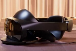 Марк Цукерберг презентував нову гарнітуру віртуальної реальності Quest Pro