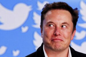 20 долларов за верификацию аккаунта: скандальные изменения в Twitter от нового руководителя