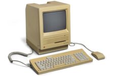 В Нью-Йорке выставят на продажу раритетный компьютер Стива Джобса: что в нем особенного
