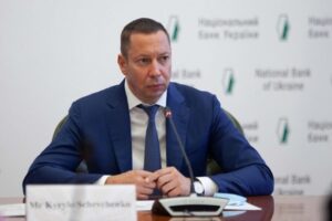 Голова Нацбанку несподівано подав у відставку: в чому причина