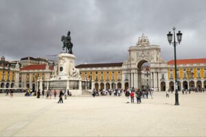 Стало відомо, коли в Португалії почнуть стягувати податки з криптотранзакцій