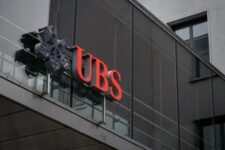 Швейцарський банк UBS впроваджує можливість дистанційного відкриття рахунків