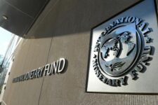 Рецесія у 2023 році охопить третину світу – МВФ