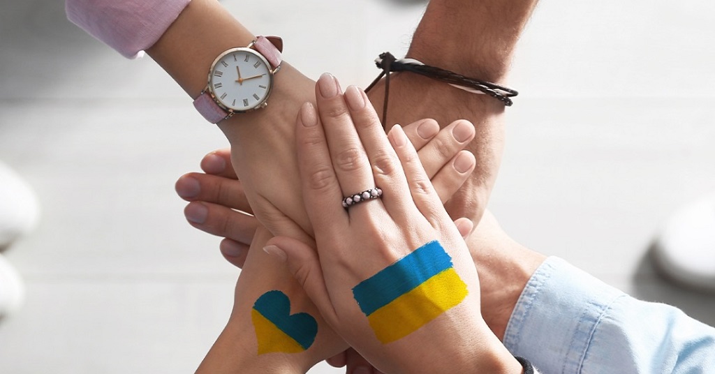 Помощь украинцам 