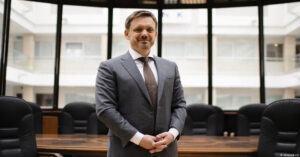 Звільнений за напад на журналістів голова «Укрексімбанку» став керівником іншої держкомпанії