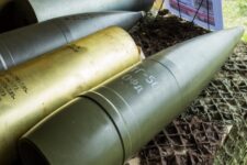 Чехія випускатиме військову техніку для ЗСУ: Укроборонпром уклав угоду