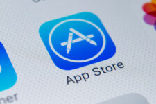 З Apple App Store видалили 540 000 додатків