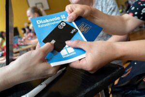 Німецький благодійний фонд відновив виплати українцям у Польщі