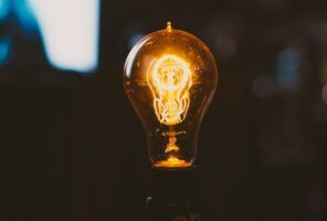 Блекаут у 2023 році? У ДТЕК розповіли, як довго і чому українці не матимуть світла