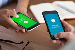 Как переводить деньги на карты по номеру телефона — подробный обзор