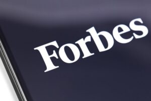 Forbes выставили на продажу? За сколько могут купить влиятельное издание