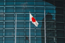 Японські регулятори дозволять використання іноземних стейблкоїнів