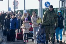 Експерти розповіли, який ефект на європейську економіку справили українські біженці