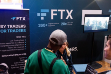 Більше 1 мільйона клієнтів FTX подали колективний позов, заявивши права на активи біржі