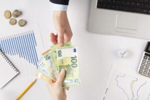 У Євросоюзі прийняли нові правила онлайн-кредитування — деталі