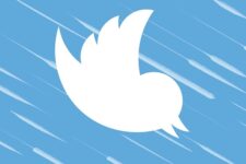 Twitter возвращает после скандала «синюю галочку» блогерам-миллионникам — СМИ