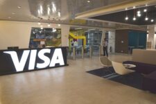 Чому Visa та інші інвестори зосередили увагу на розвитку FinTech в Африці — аналітика