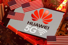 США припиняють видавати експортні ліцензії китайської компанії Huawei