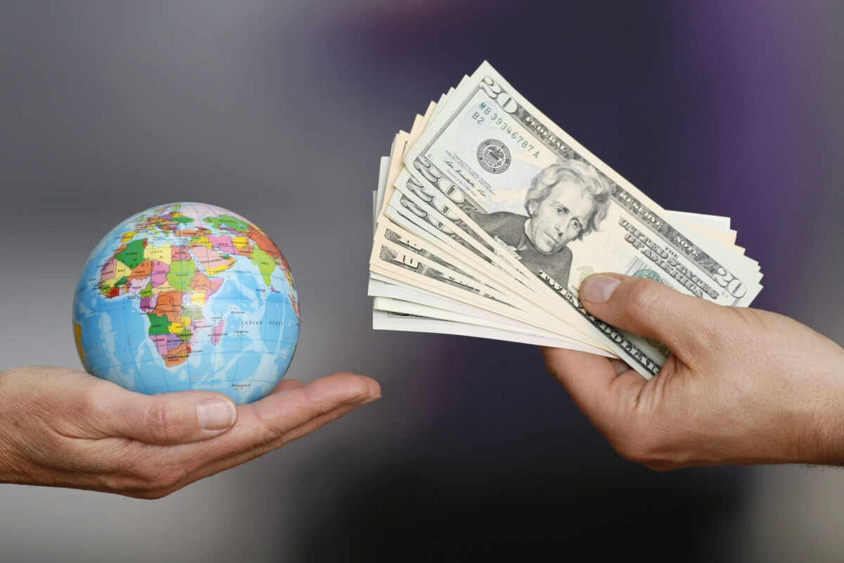 Страны BRICS отказываются от доллара? Чем это грозит мировой экономике и  Украине | PaySpace Magazine