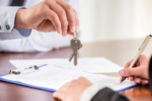 Недвижимость банков-банкротов начнут сдавать в аренду: подробности