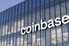 Coinbase розглядає можливість виходу з японського ринку через волатильність криптовалют