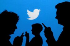 Массовые увольнения в Twitter стали одной из причин сбоя работы соцсети в понедельник