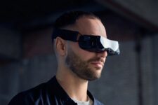 В США представили миниатюрную VR-гарнитуру для iOS