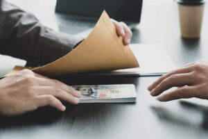 Правительственный комитет одобрил антикоррупционную программу, рекомендованную G7