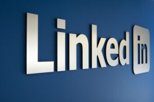 LinkedIn запускает ИИ-алгоритм для помощи рекрутерам