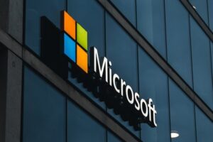 Microsoft не продовжить ліцензії російським компаніям