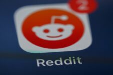 Чому Reddit стане платним для Google, Microsoft, OpenAI і не тільки