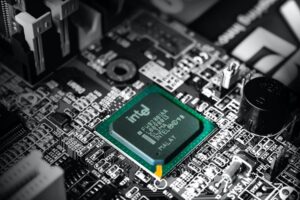 Intel припиняє випуск лінійки чіпів для майнінгу Біткоіна