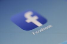 Facebook виплатить $725 млн компенсації у справі продажу даних користувачів