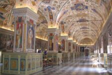 Ватиканская библиотека оцифрует рукописи в виде токенов NFT