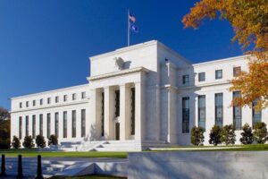 Американский Федрезерв повысил ставку до рекордного с 2007 года уровня