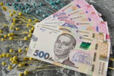 Выросла ли средняя зарплата в Украине: детали