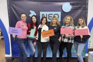 NEOBANK празднует 2 года и раздает подарки: примите участие в праздничной игре