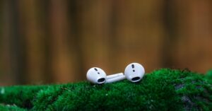 Які революційні опції отримають нові AirPods