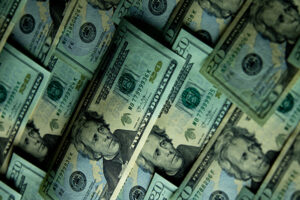 Работают ли правила обмена изношенных валют от НБУ: итоги