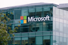 Microsoft не буде продовжувати ліцензії компаніям рф