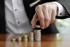 Какой доход получили банки, которые ликвидируются: статистика за первое полугодие 2023 года