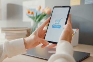 Як обрати платіжну систему для eCommerce у 2023: огляд популярних платформ