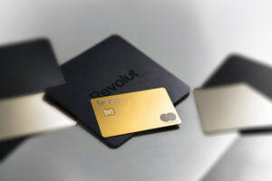 Карточки Revolut больше недоступны для беженцев в ЕС: причины