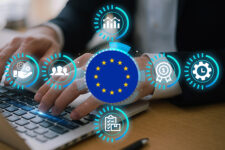 В Евросоюзе заработал закон о цифровых услугах