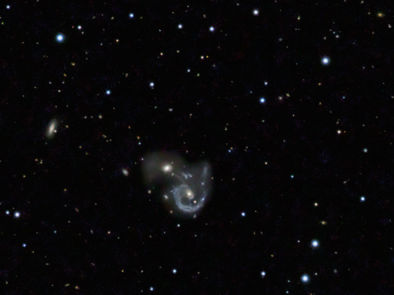 Arp 107, Hubble 