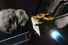 Атакованный NASA астероид Dimorphos ведет себя странно — наблюдение