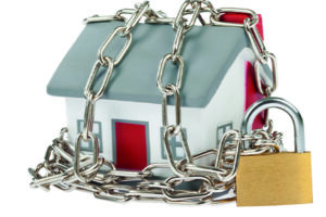 Банки не списывают кредиты за поврежденное имущество: почему