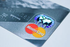 Mastercard рассматривает Web3-партнерство с Ledger и MetaMask