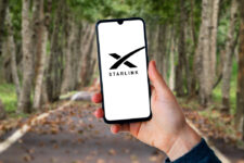 Інтернет Starlink запрацює на звичайних смартфонах