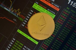 Долгожданный фьючерсный ETF на Ethereum не оправдал ожиданий трейдеров